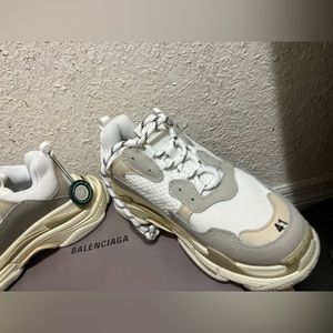 Size 8 Balenciaga Shoes